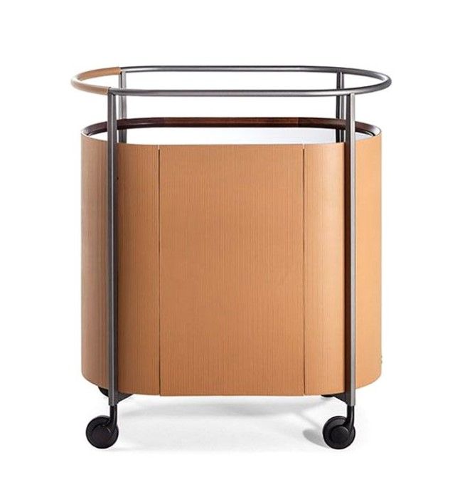 this photo shows the MI trolley by Poltrona Frau