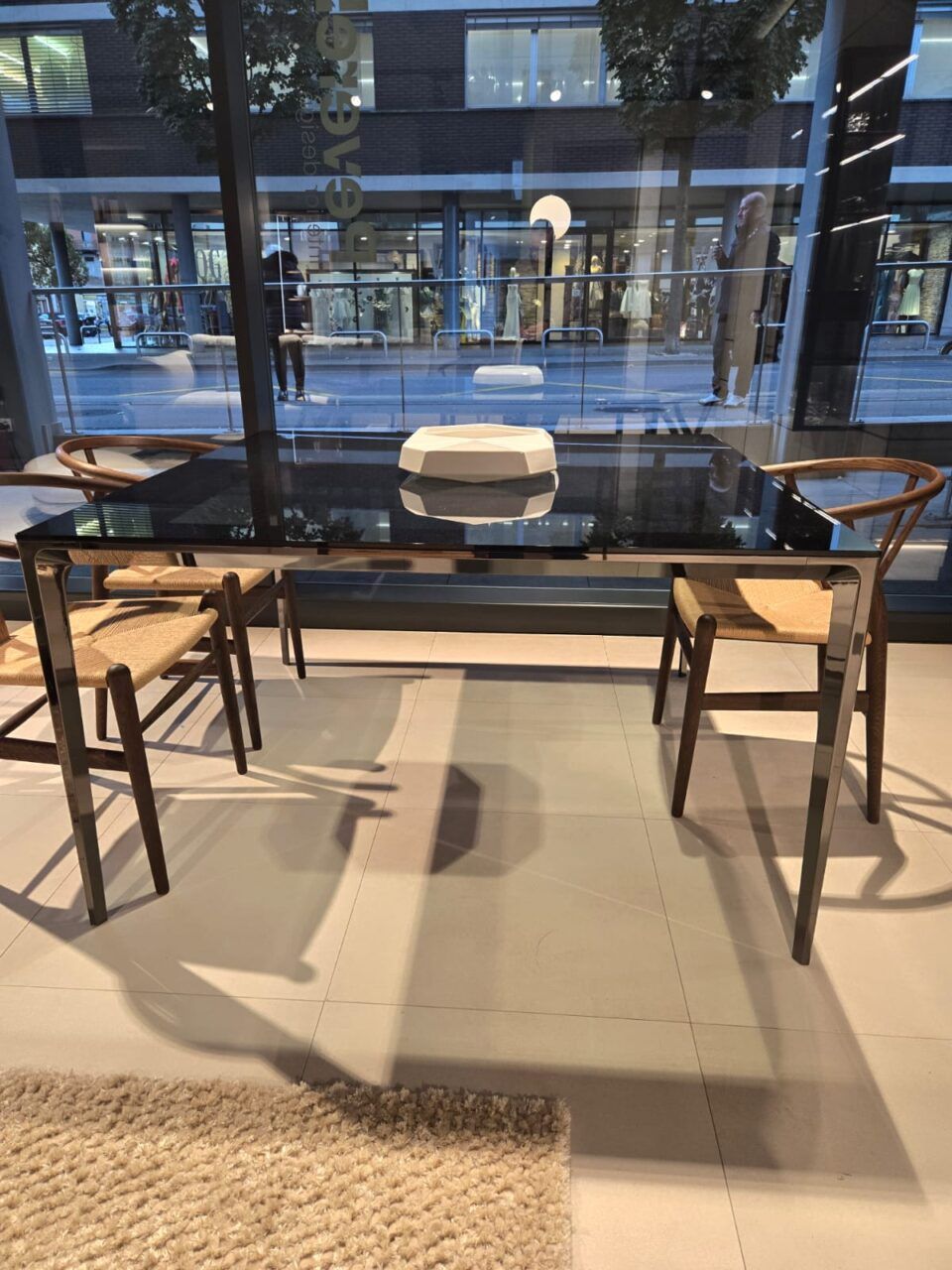 Rimadesio Lugano Long Island Table