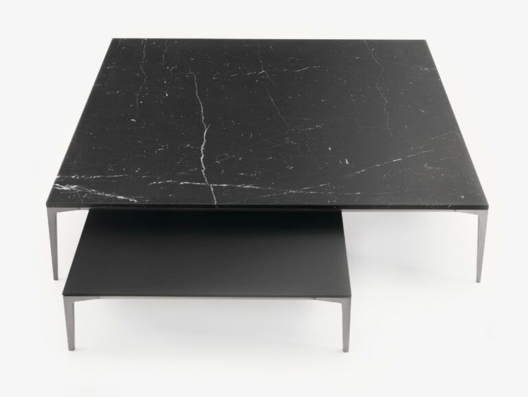 Cette photo montre les tables Tray de Rimadesio
