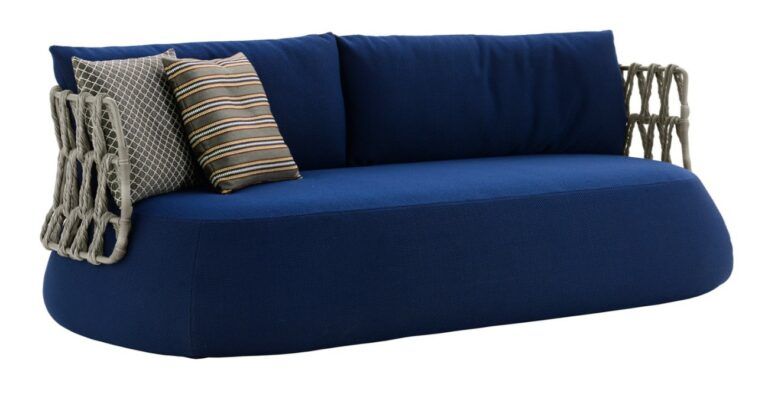 Questa foto mostra il divano outdoor Fat-Sofa di B&B
