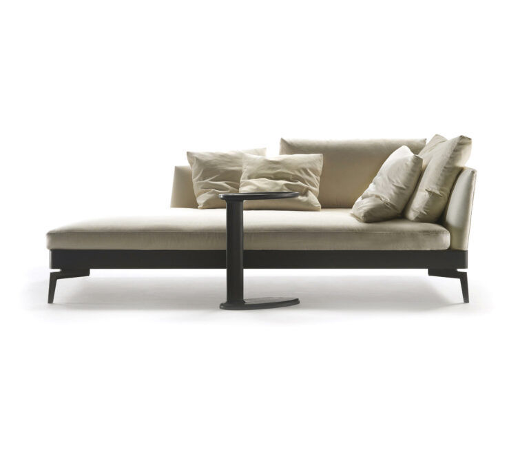 This photo shows the Feel Good Ten Large chaise longue by Flexform