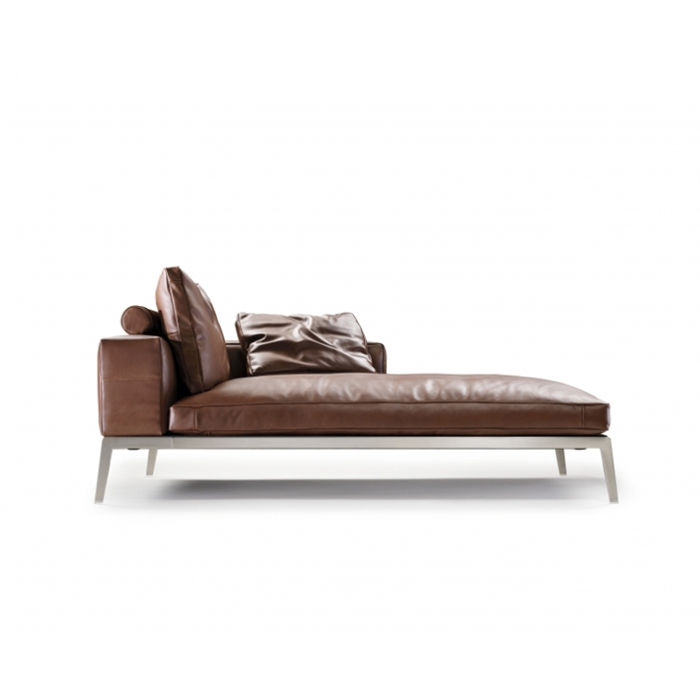 Questa foto mostra la chaise longue Lifesteel di Flexform