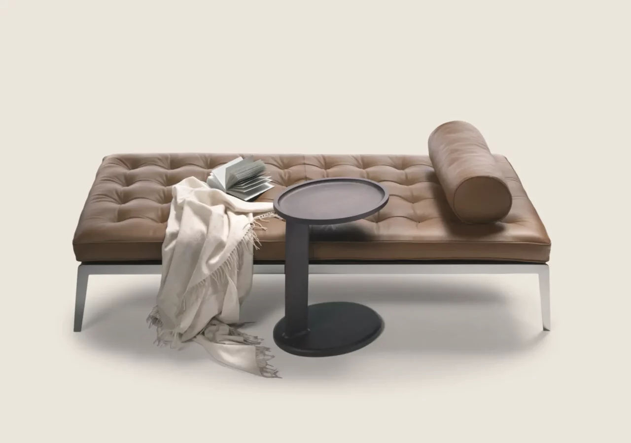 Questa foto mostra la chaise longue Magi di Flexform