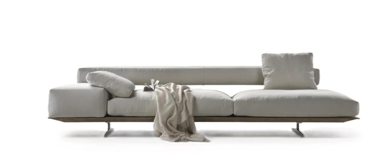 Questa foto mostra la chaise longue Wing di Flexform
