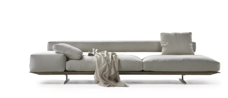 Questa foto mostra la chaise longue Wing di Flexform