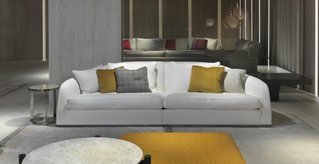 This photo shows the linear Alfred sofa by Flexform