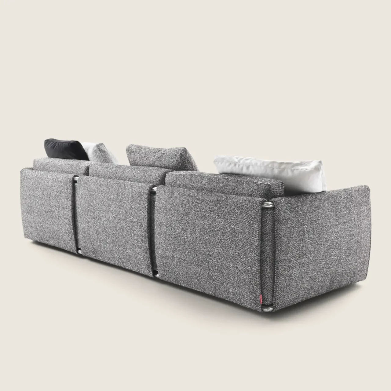 This photo shows the Edmond linear sofa by Flexform
