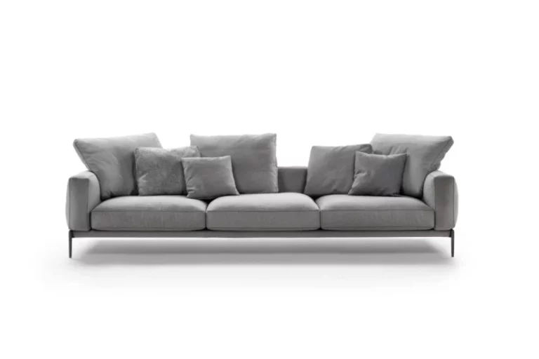 This photo shows the Romeo linear sofa by Flexform