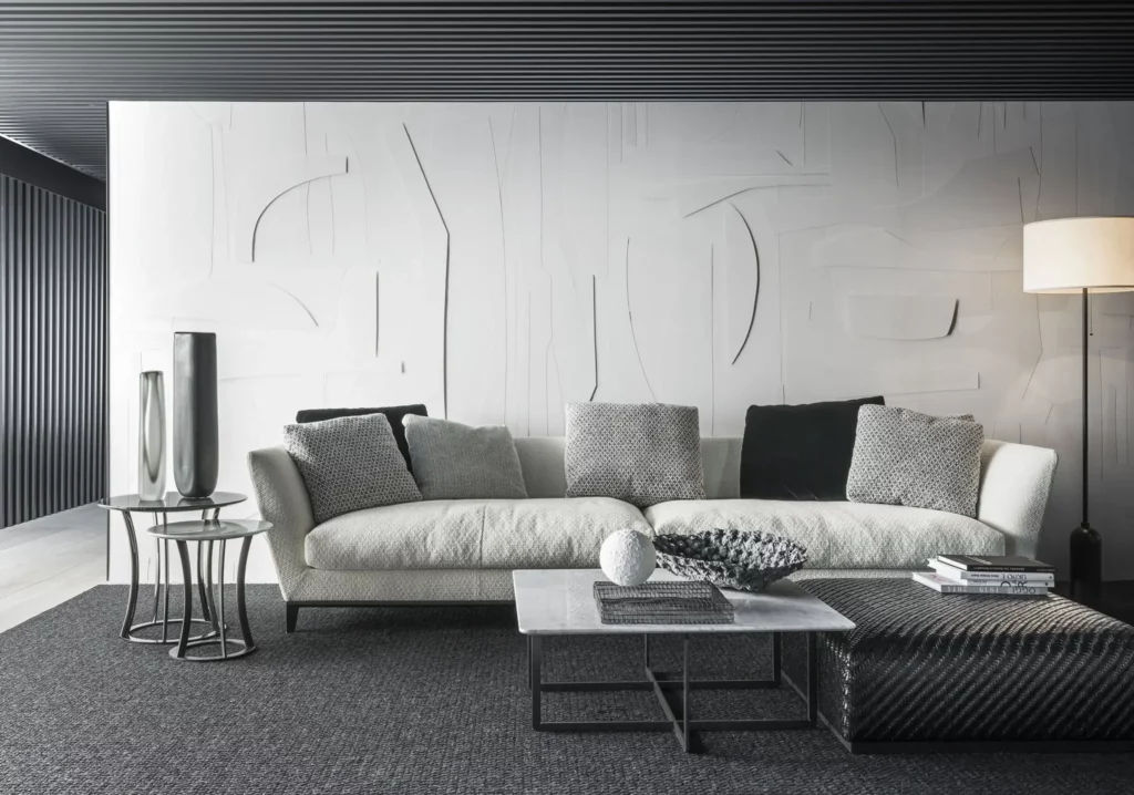 Cette photo montre le canapé linéaire Weston de Flexform.