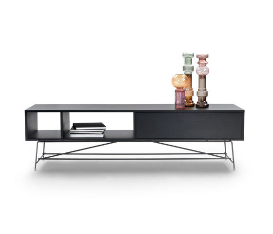 These photos show the Any Day bookcase by Flexform
