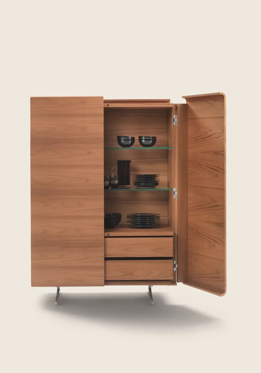 Diese Fotos zeigen das Earl Bücherregal von Flexform