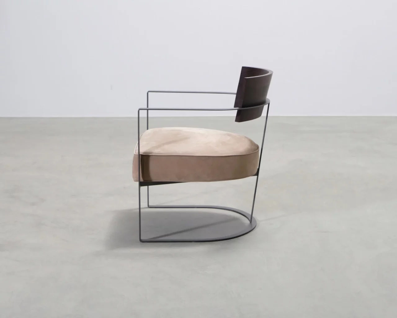 This photo shows the Morgan armchair by Flexform