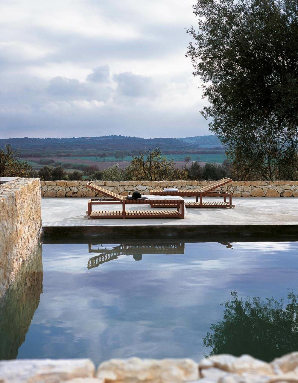 This photo shows the Network outdoor sunbed by RODA