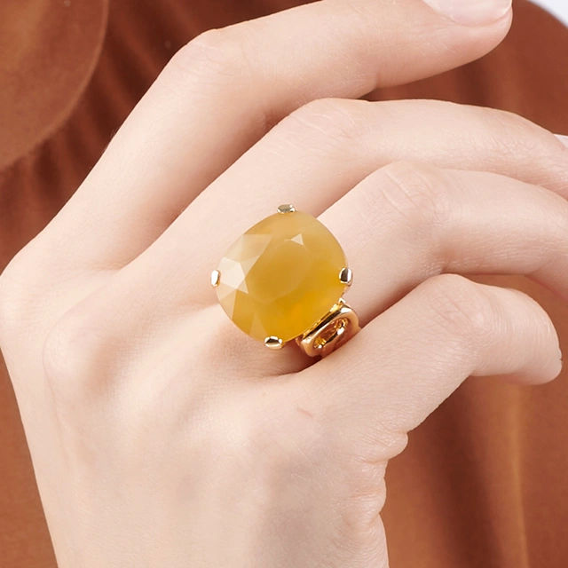 Close up of Medina Ring