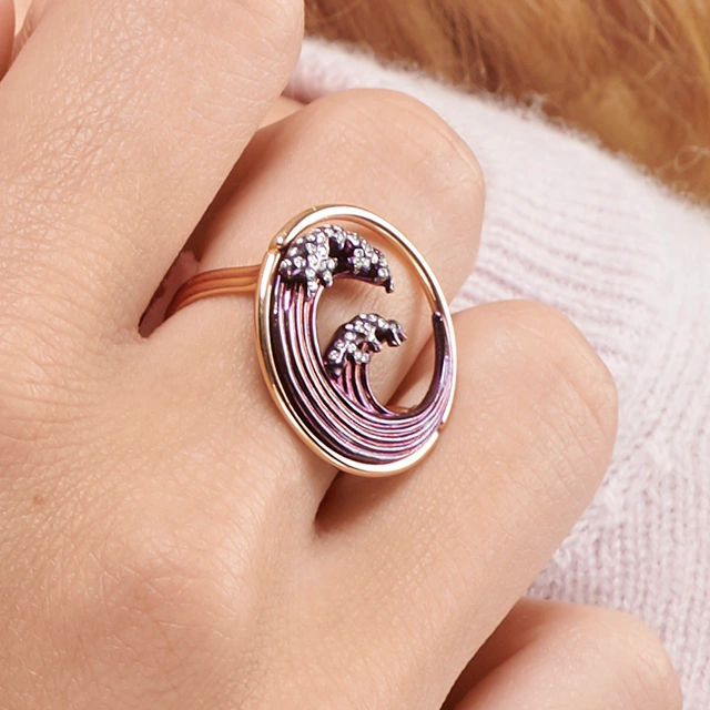 Close up of Purple Titanium Hokusai Ring