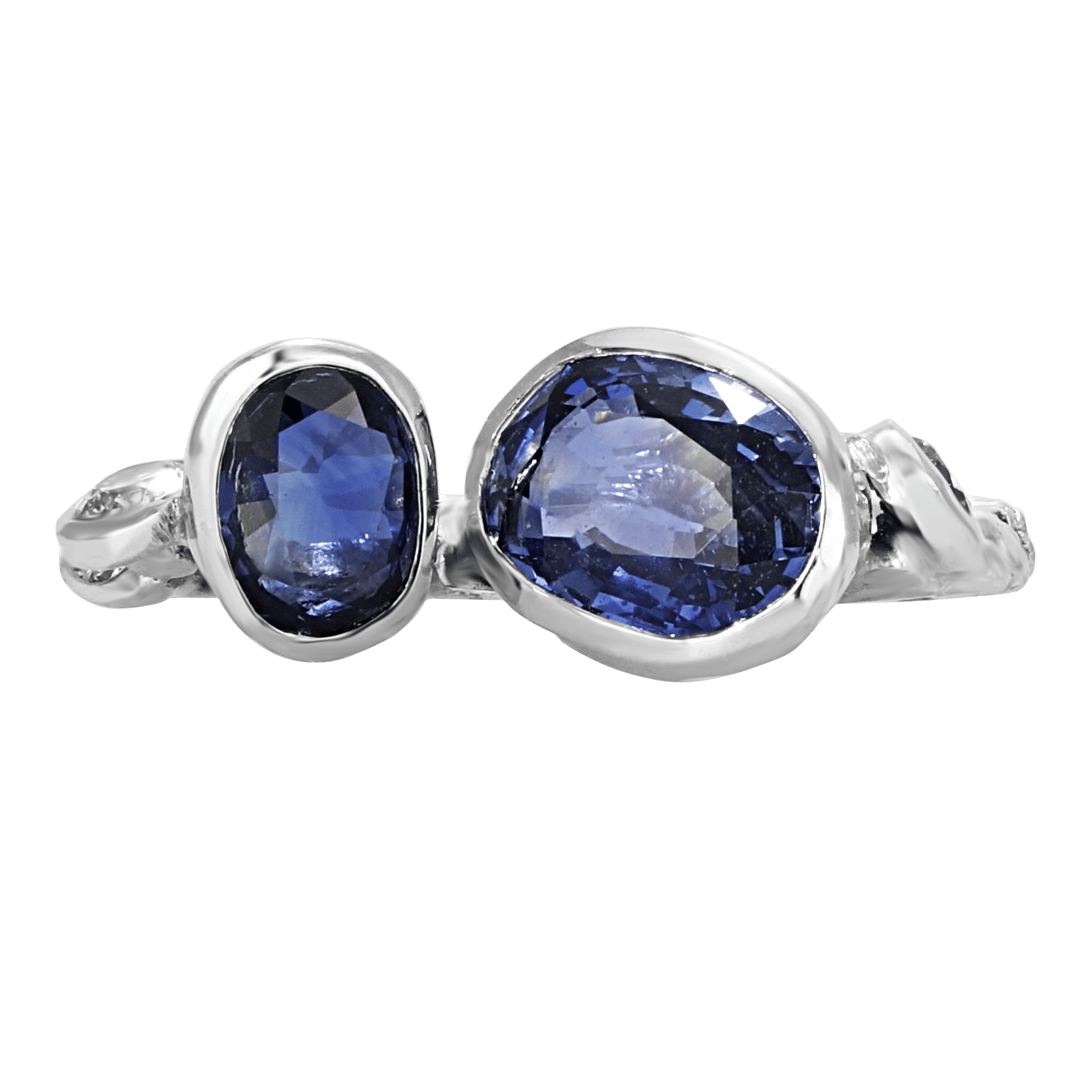 Front image of Eboulis Sapphire Diamond Ring III by Thierry Vendome