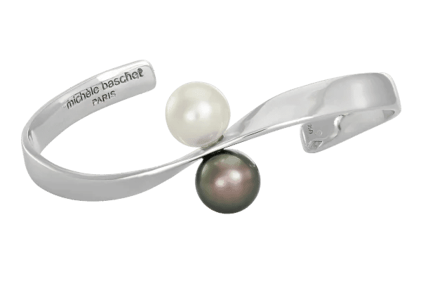 Front_of_Tahitian_and_South_Sea_Pearl_White_Gold_Knot_Bracelet_F5vCdw84AJ