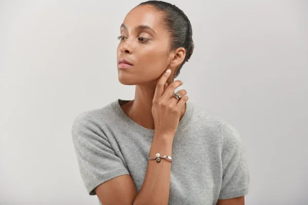 Tahitian_and_South_Sea_Pearl_White_Gold_Knot_Bracelet_o_Xa68928