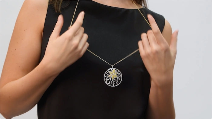 Fiori Pendant by Leysen