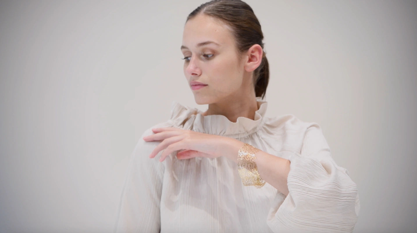 Flower Lace Cuff by Sara Bran