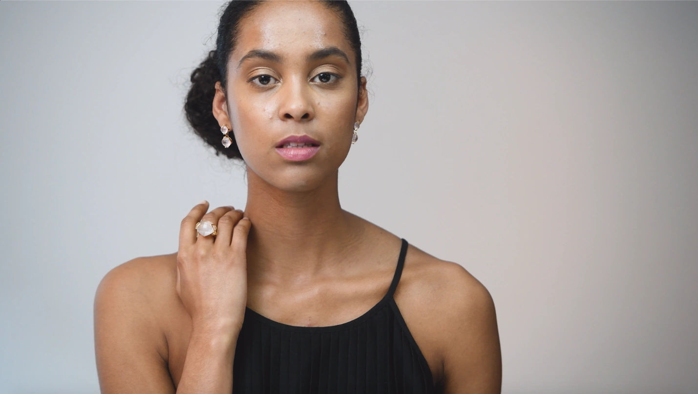 Video image of Nefertiti Ring by Michele Baschet