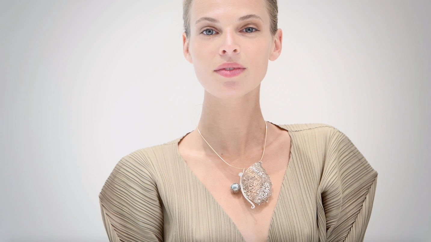 Tahitian Pearl Butterfly Red Gold Lace Pendant by Sara Bran