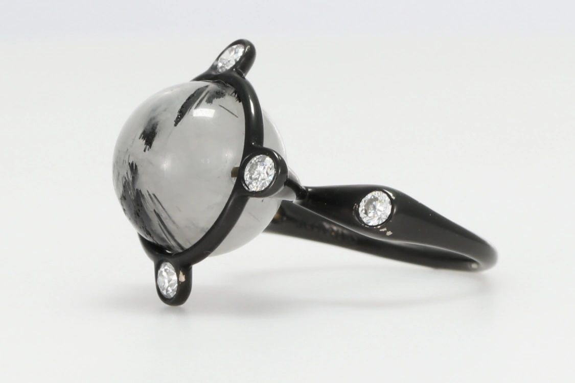Turntable image 83