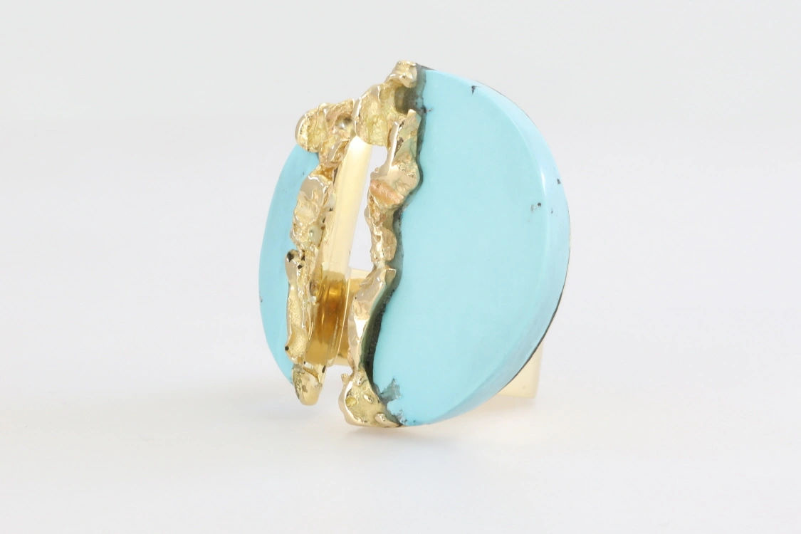 Turntable image 81