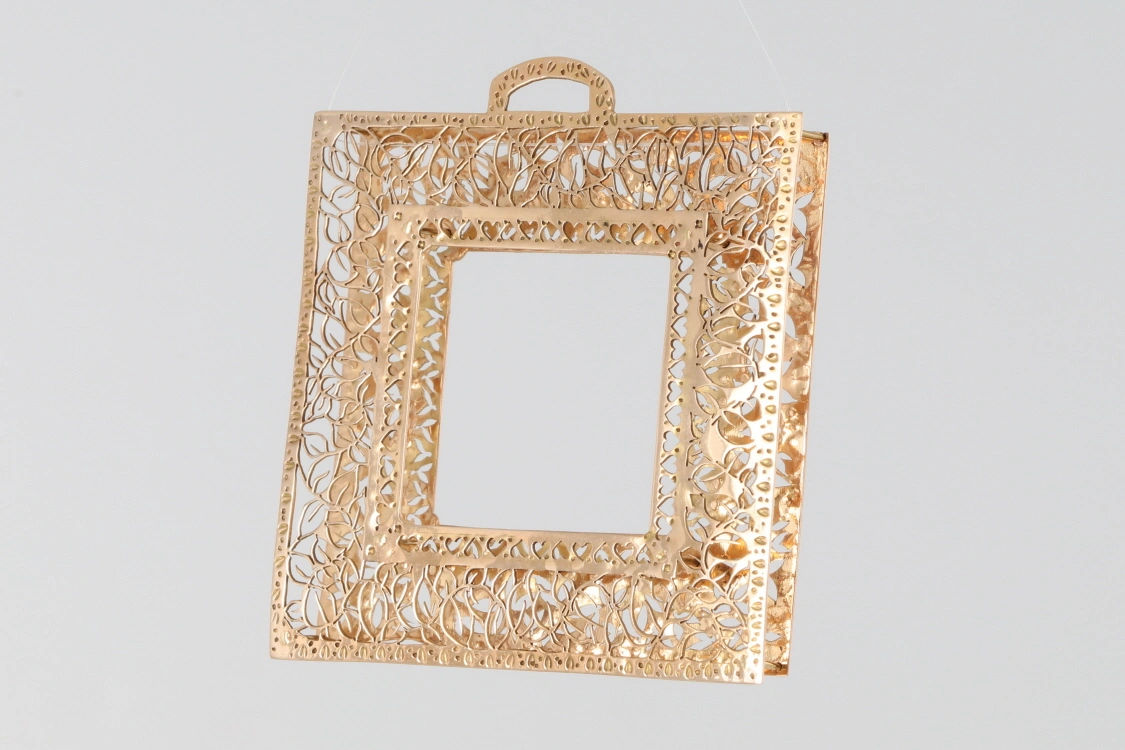 Turntable image 80