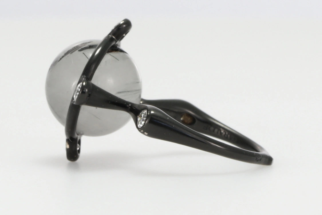 Turntable image 72