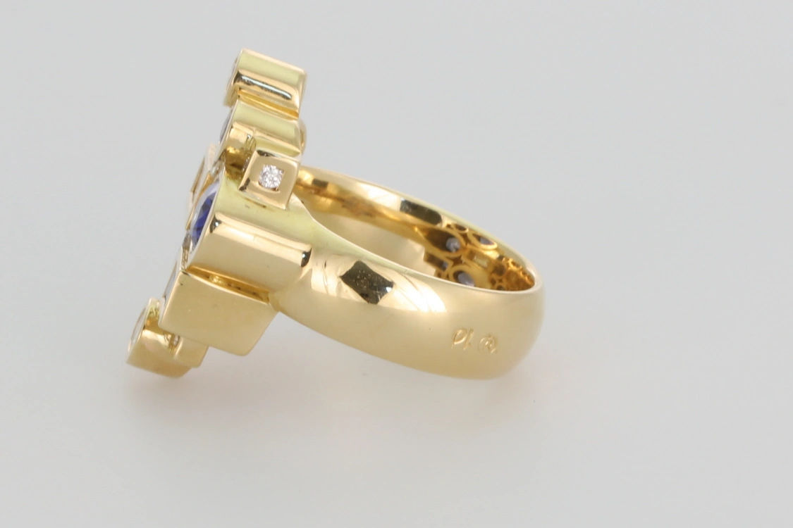Turntable image 67