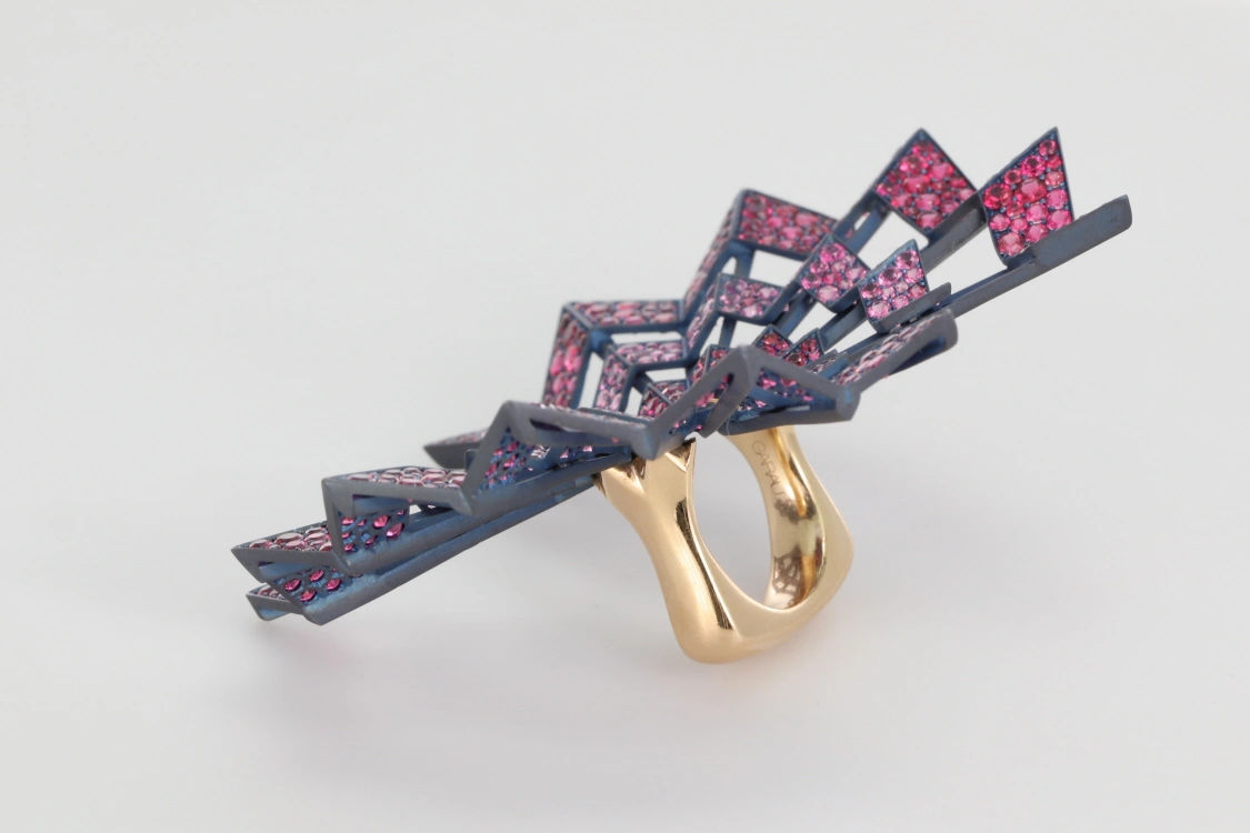 Turntable image 61