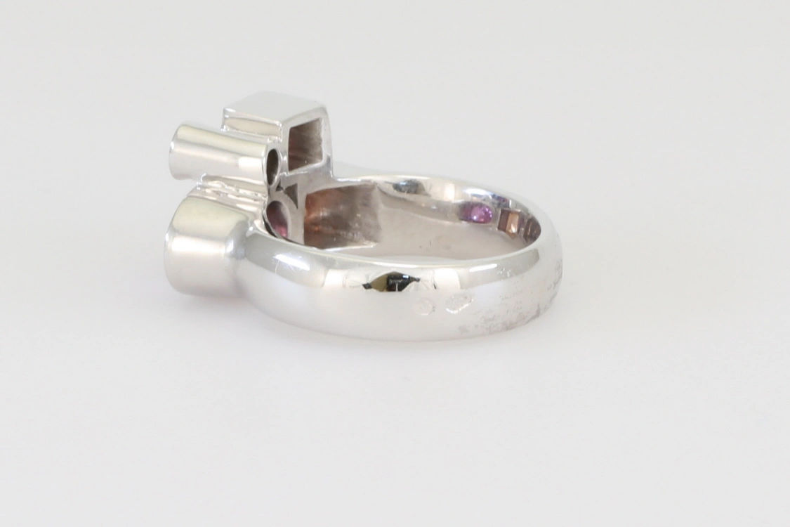 Turntable image 61