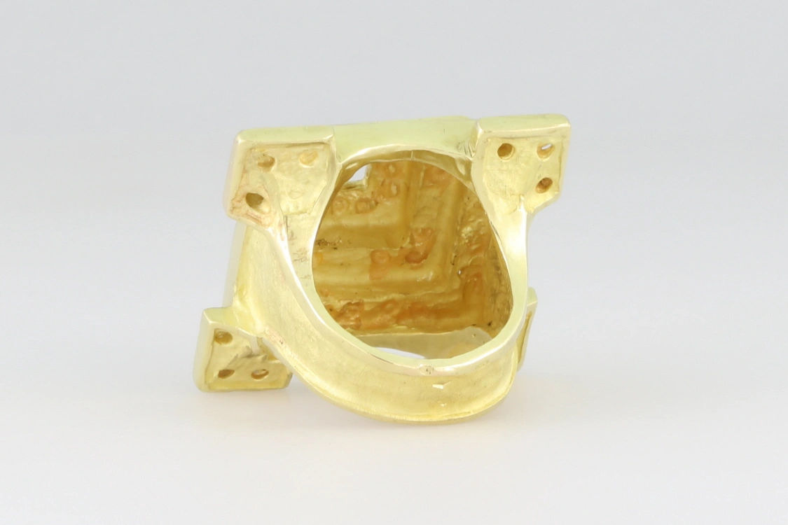 Turntable image 51
