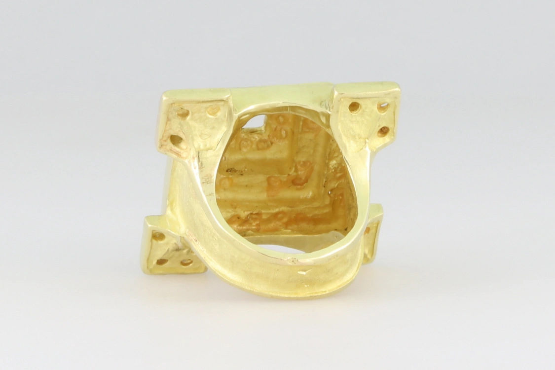 Turntable image 50