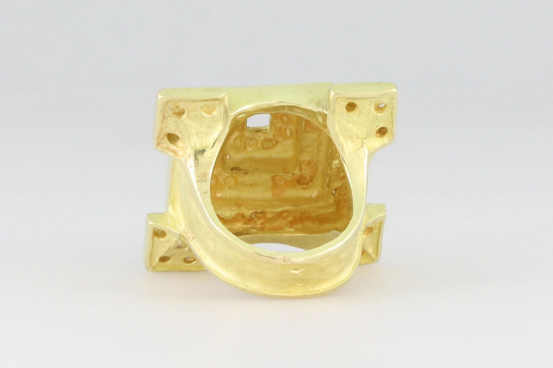Turntable image 49