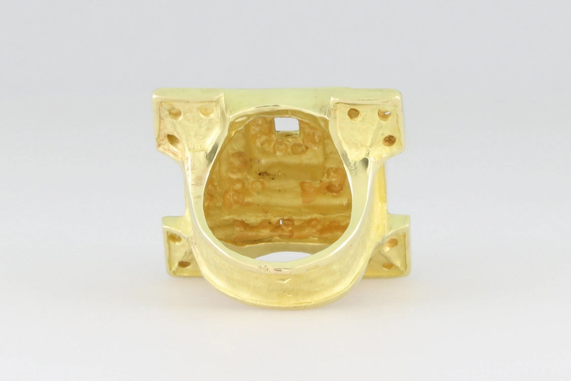 Turntable image 46