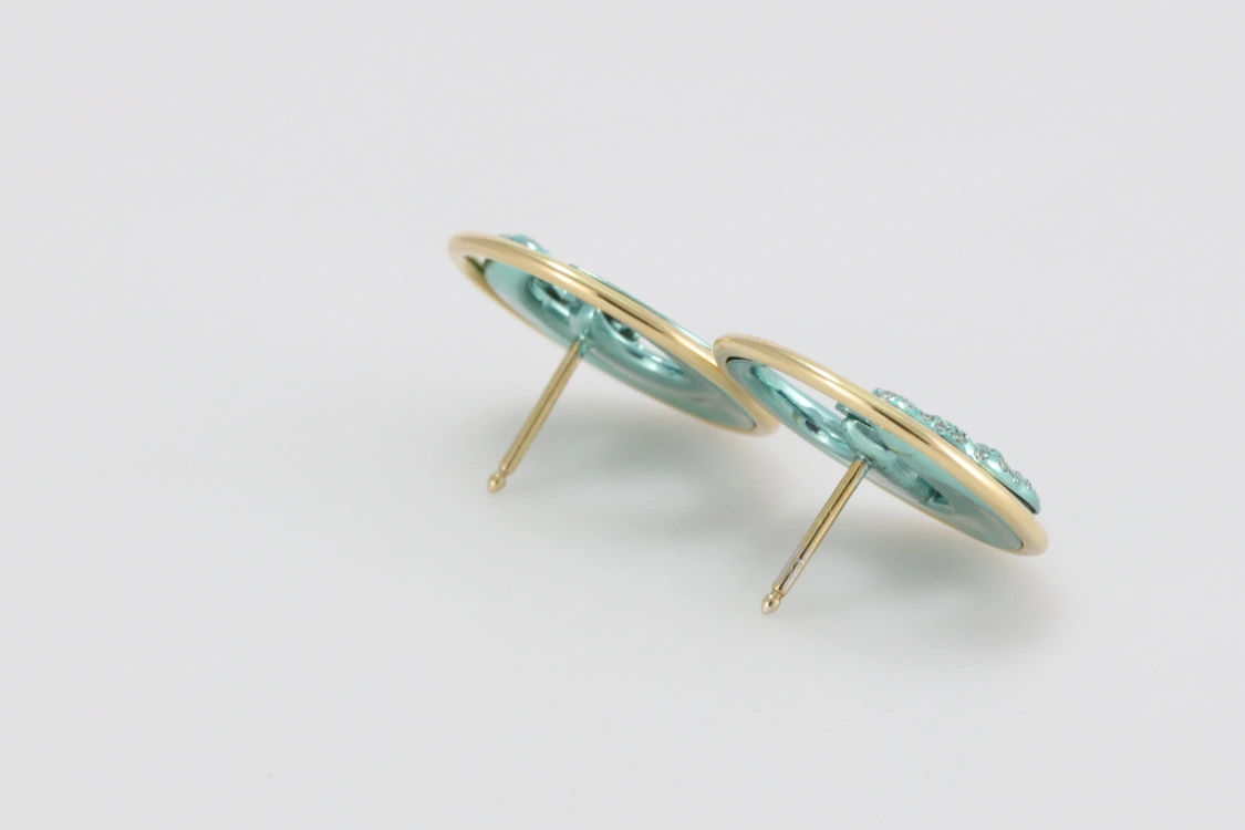Turntable image 33