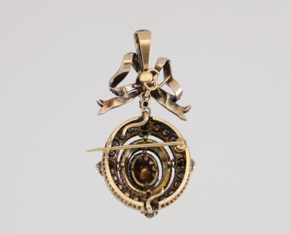 Turntable image 61