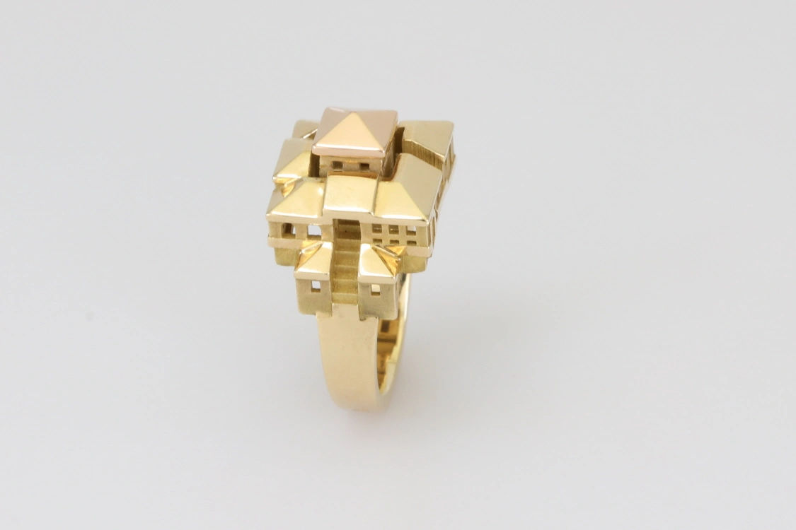 Turntable image 20