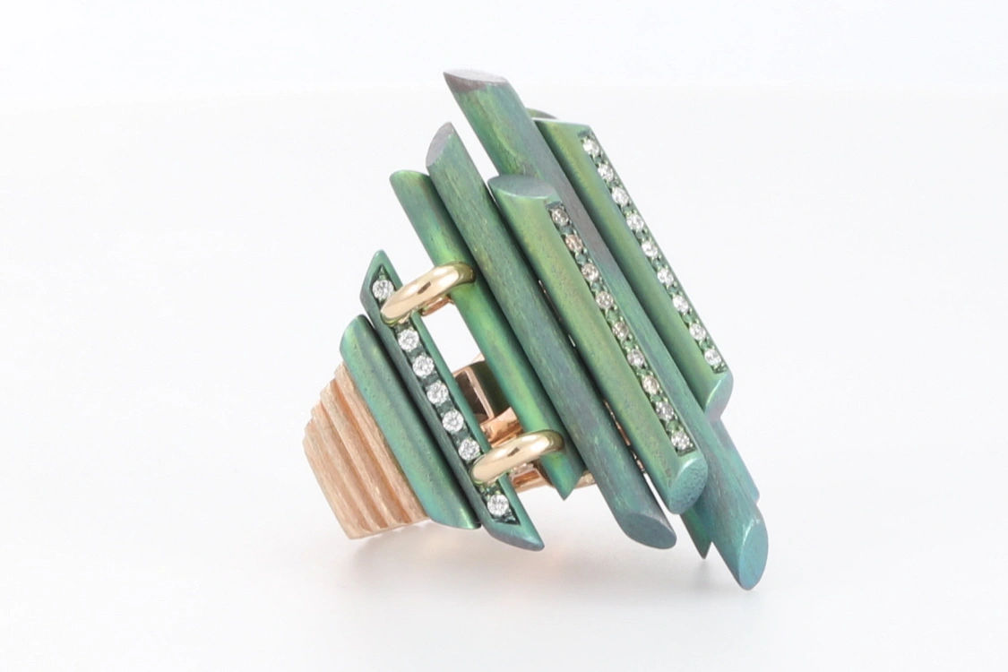 Turntable image 14