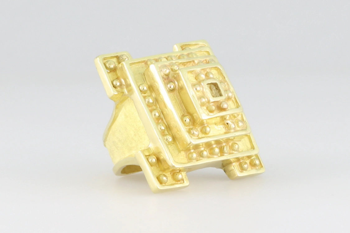 Turntable image 13