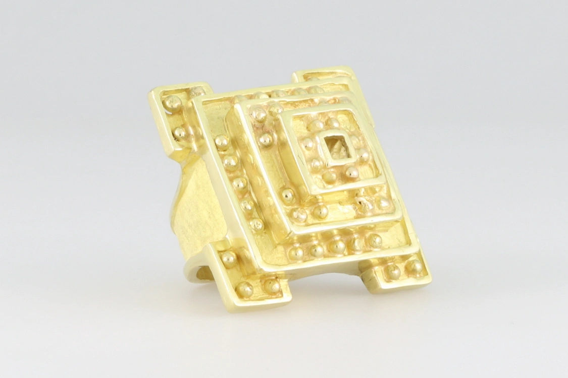 Turntable image 11