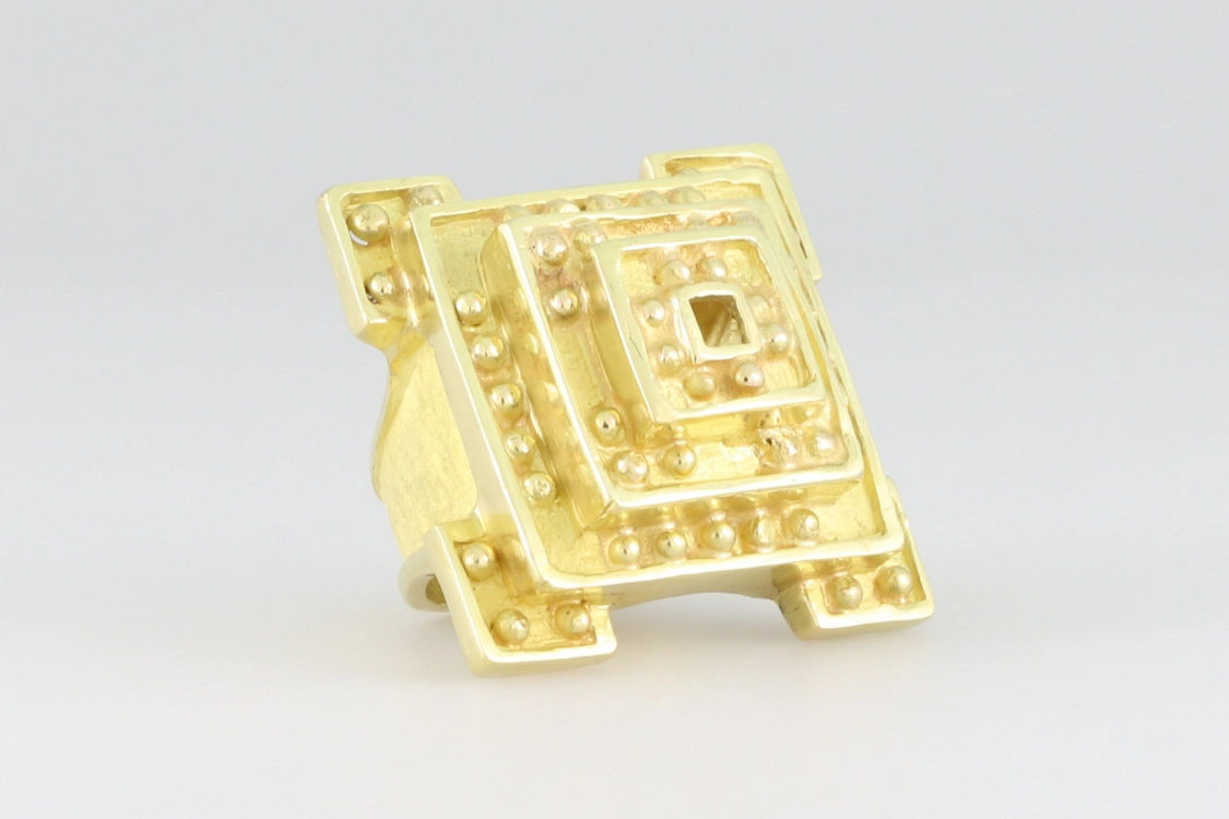 Turntable image 10