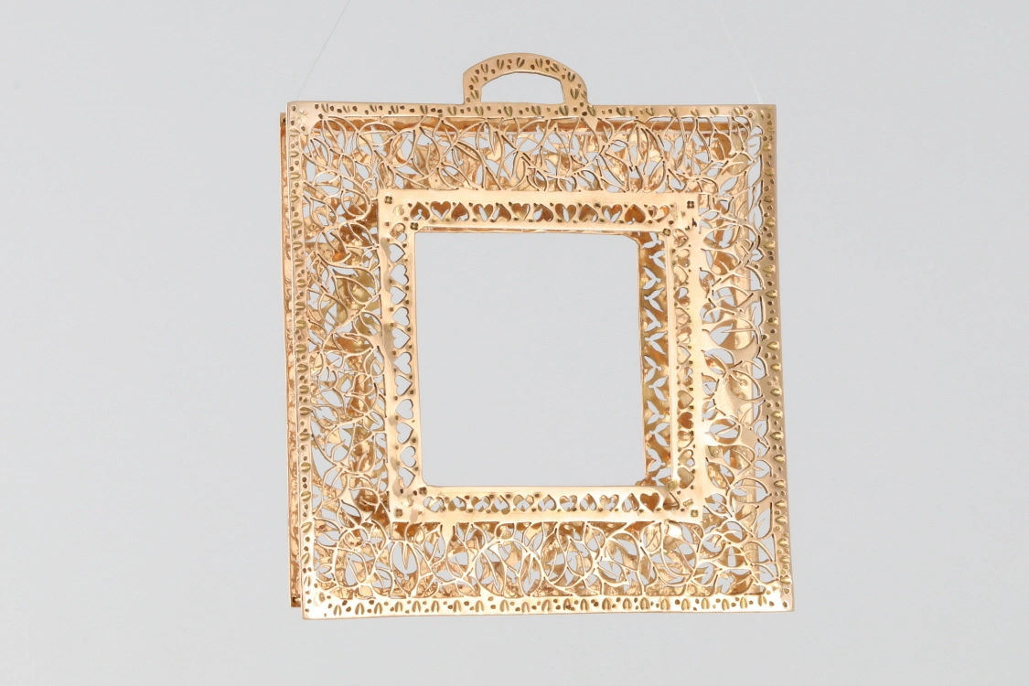 Turntable image 2