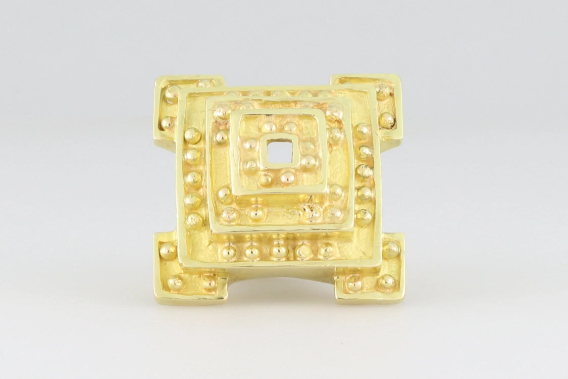 Turntable image 2