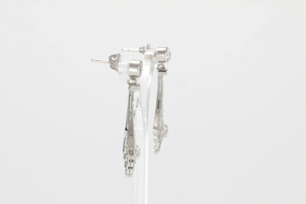 Turntable image 24