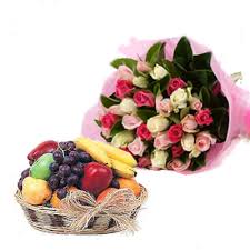 Fruit Basket & Mix Color Roses Bunch