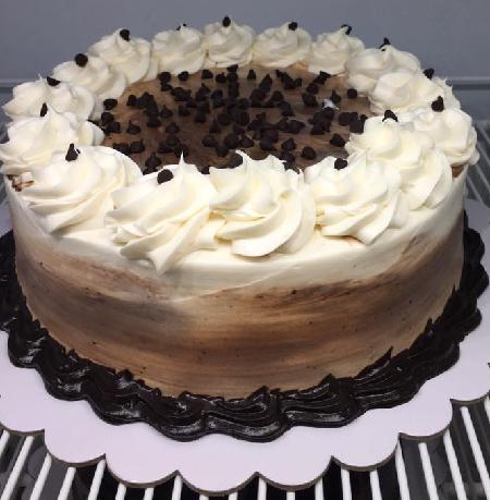 Butterscotch Mousse Cake with Choco Chips 