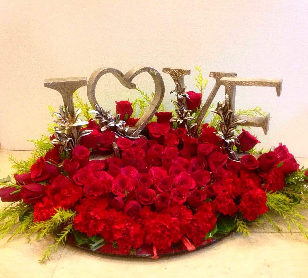 Exotic Love Red Flowers Arrangement